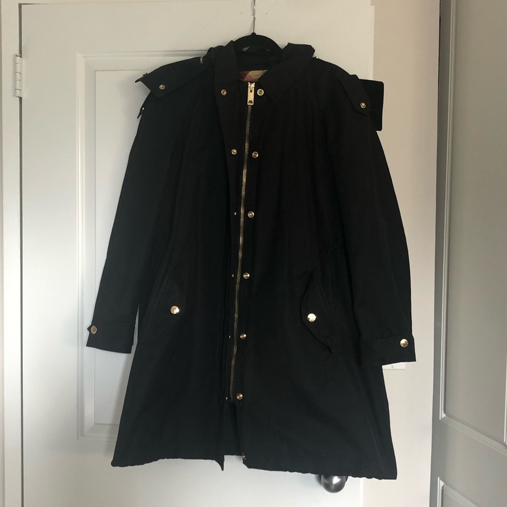 BURBERRY: Spring Trench Coat - 65% OFF!